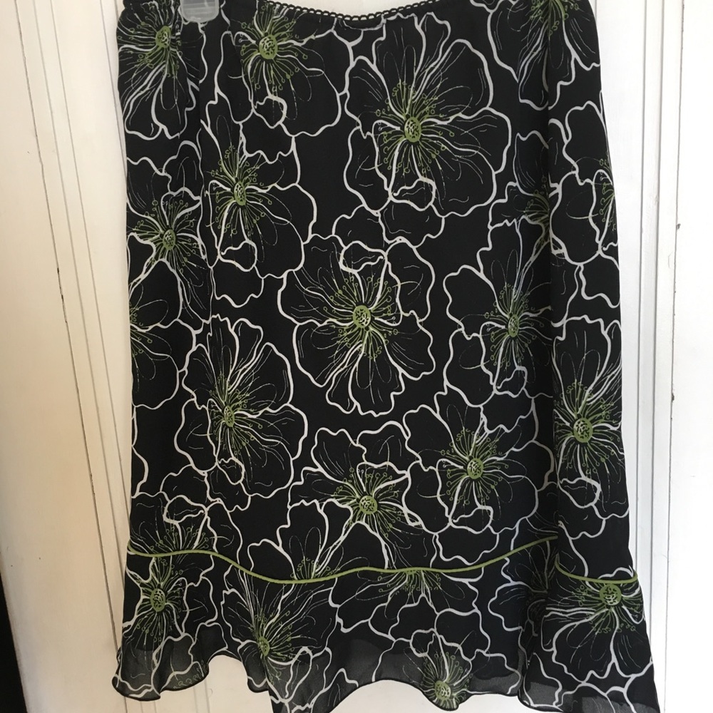 Wms sz 18/20 elastic waist skirt w/ lining